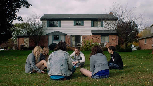 It Follows (Source: themoviedb.org)