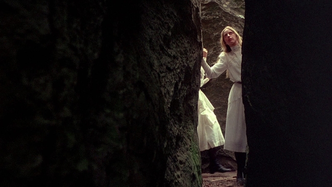 Picnic at Hanging Rock (Source: themoviedb.org)