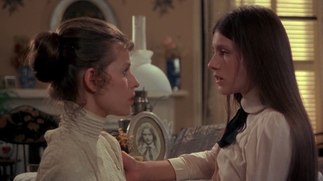 Picnic at Hanging Rock (Source: themoviedb.org)