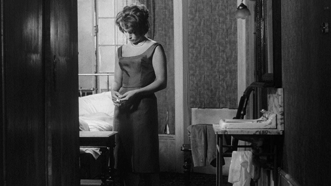 Tystnaden (Source: themoviedb.org)