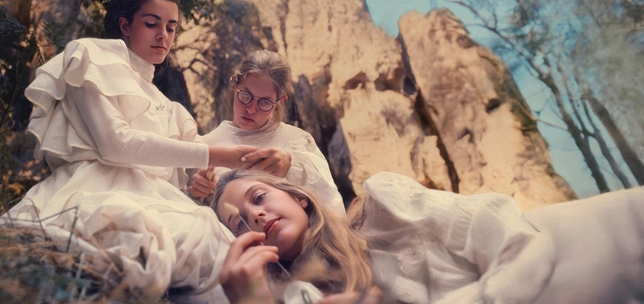 Picnic at Hanging Rock (Source: themoviedb.org)