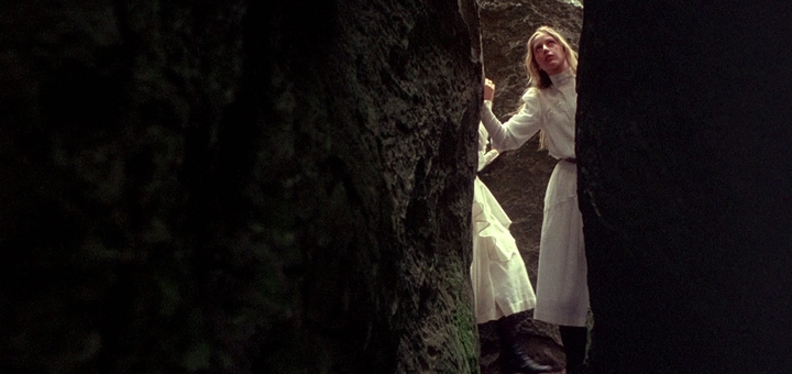 Picnic at Hanging Rock (Source: themoviedb.org)