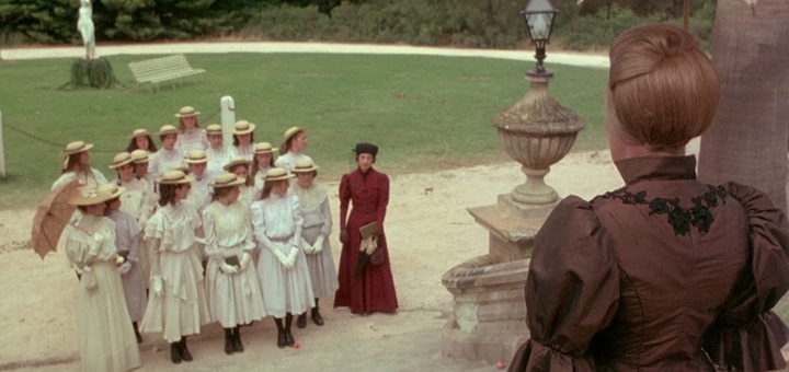 Picnic at Hanging Rock (Source: themoviedb.org)